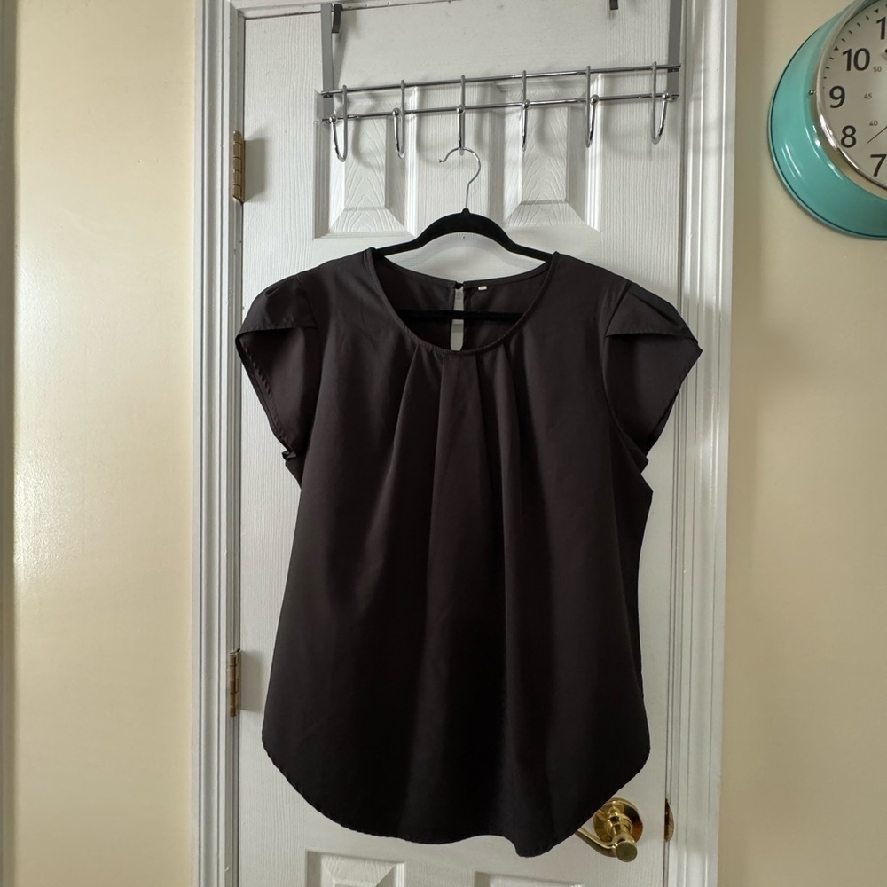 Black Boxy Cap Sleeve Blouse